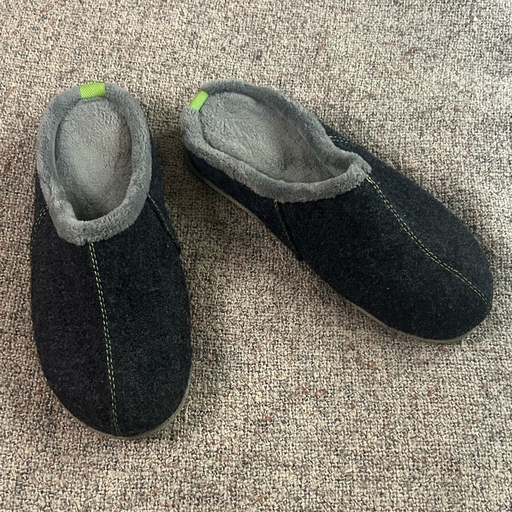 Brookestone N.a.p. Rubber Sole Slipper